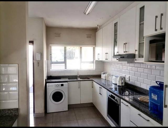 3 BEDROOM TOWNHOUSE FOR SALE IN WARNER BEACH